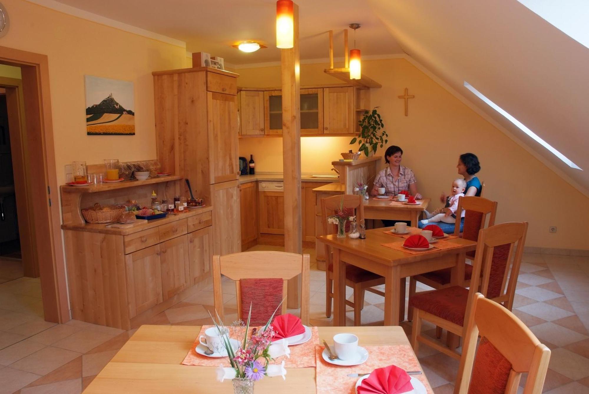 Gaestezimmer Rieder Staatz Ngoại thất bức ảnh